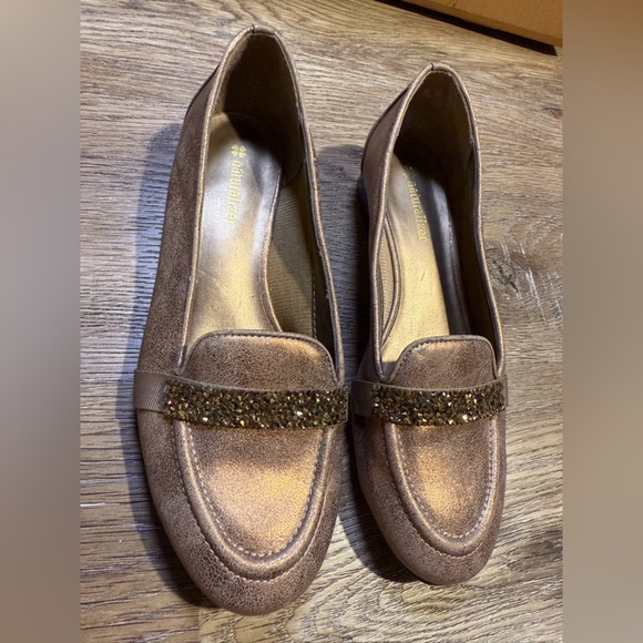 Naturalizer Loafers EUC - Picture 1 of 11